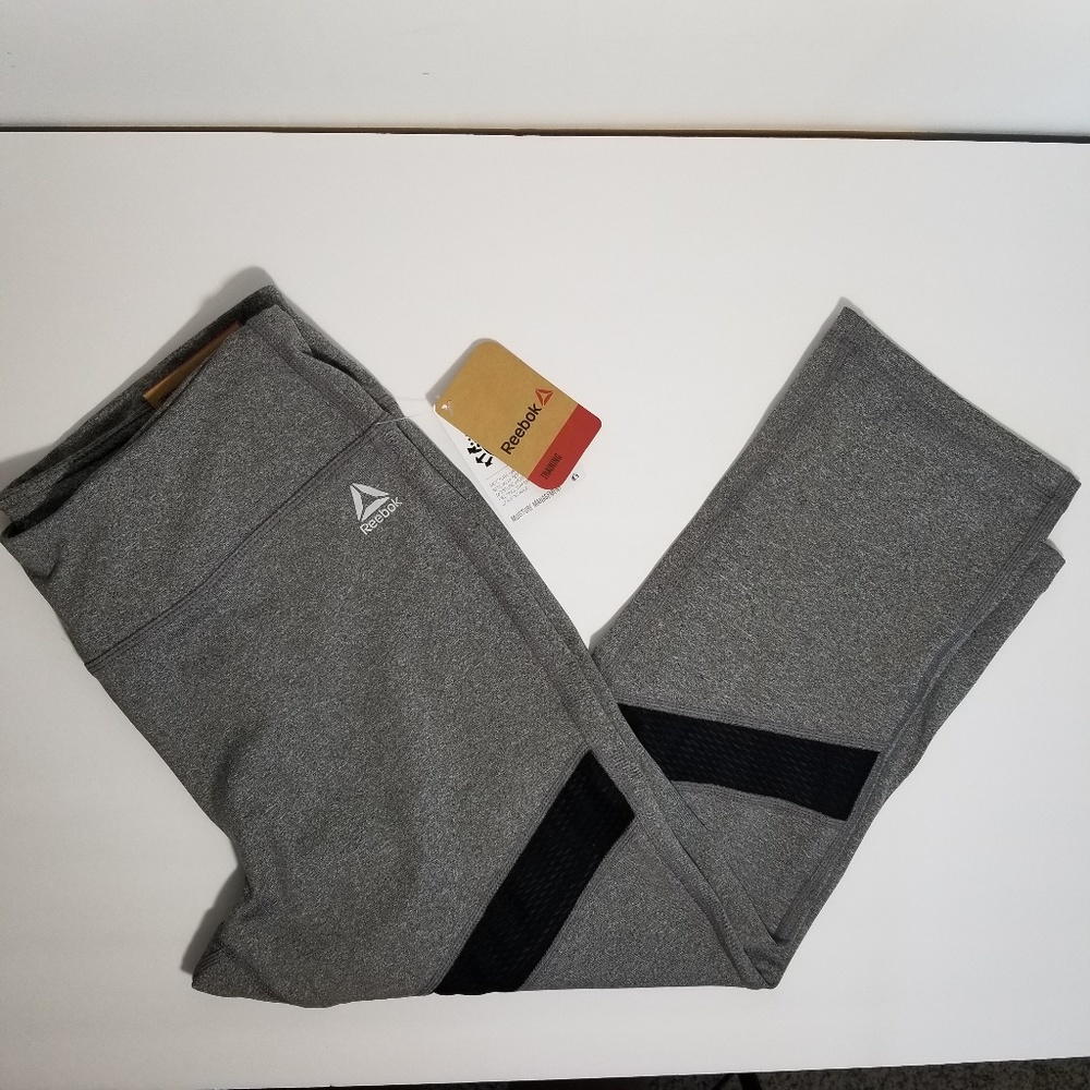 NWT Reebok Fitted Capri - Large